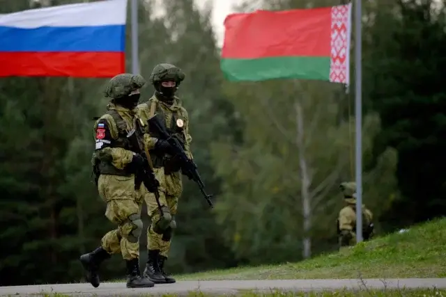 Беларусь с Россией создадут совместные учебно-боевые центры