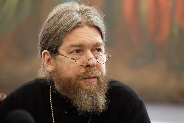 Российский митрополит выступил против преследования за гомосексуальность