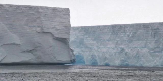 Опубликованы первые кадры гигантского айсберга размером с Лондон