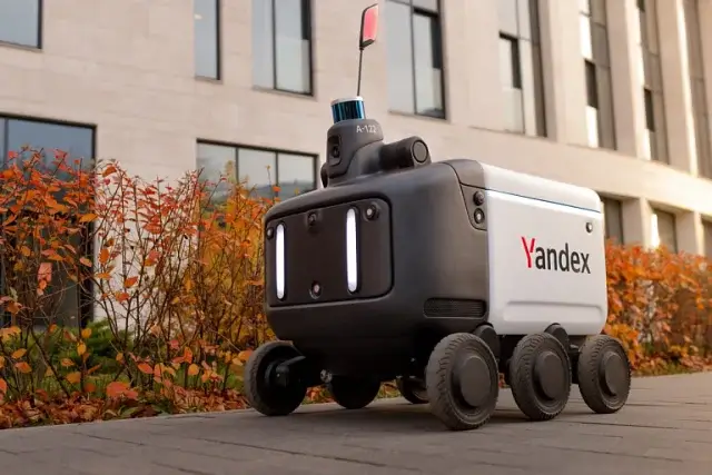 «Яндекс» начал тестировать роботов-курьеров