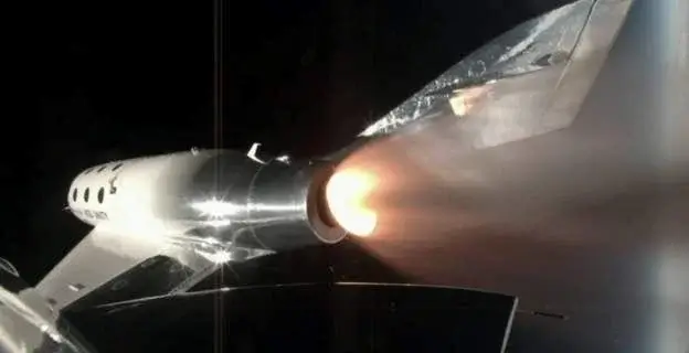 Первый туристический полет Virgin Galactic в космос закончился успешно